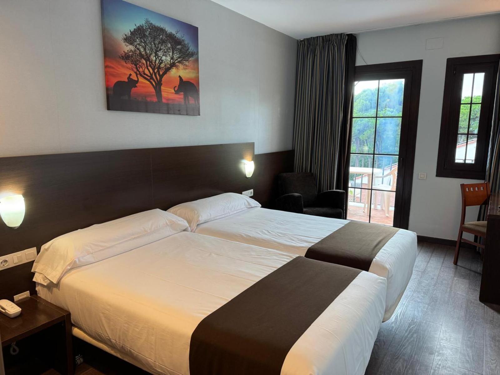 Canal Olimpic Hotel 3*