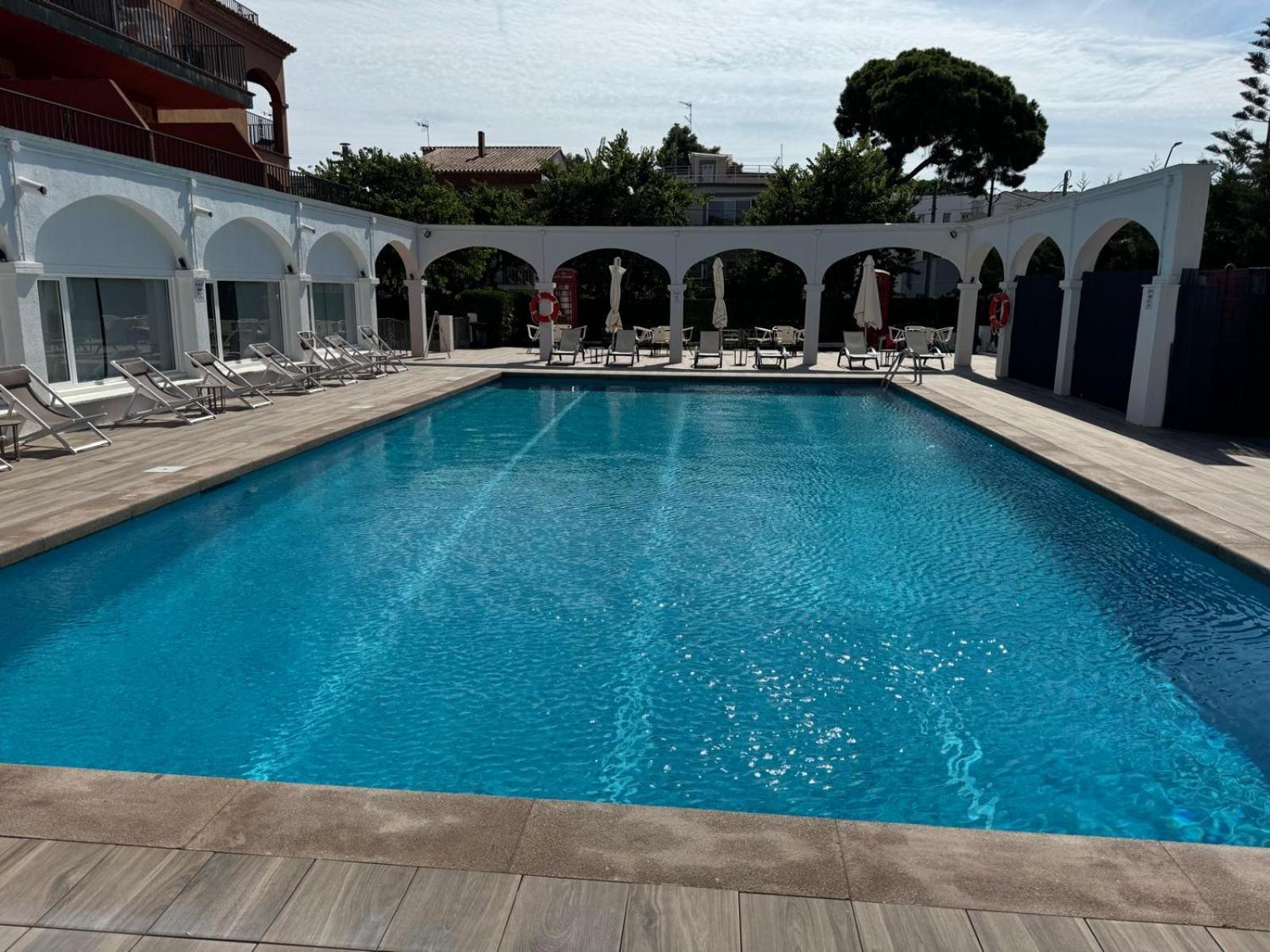 Canal Olimpic Hotel 3*