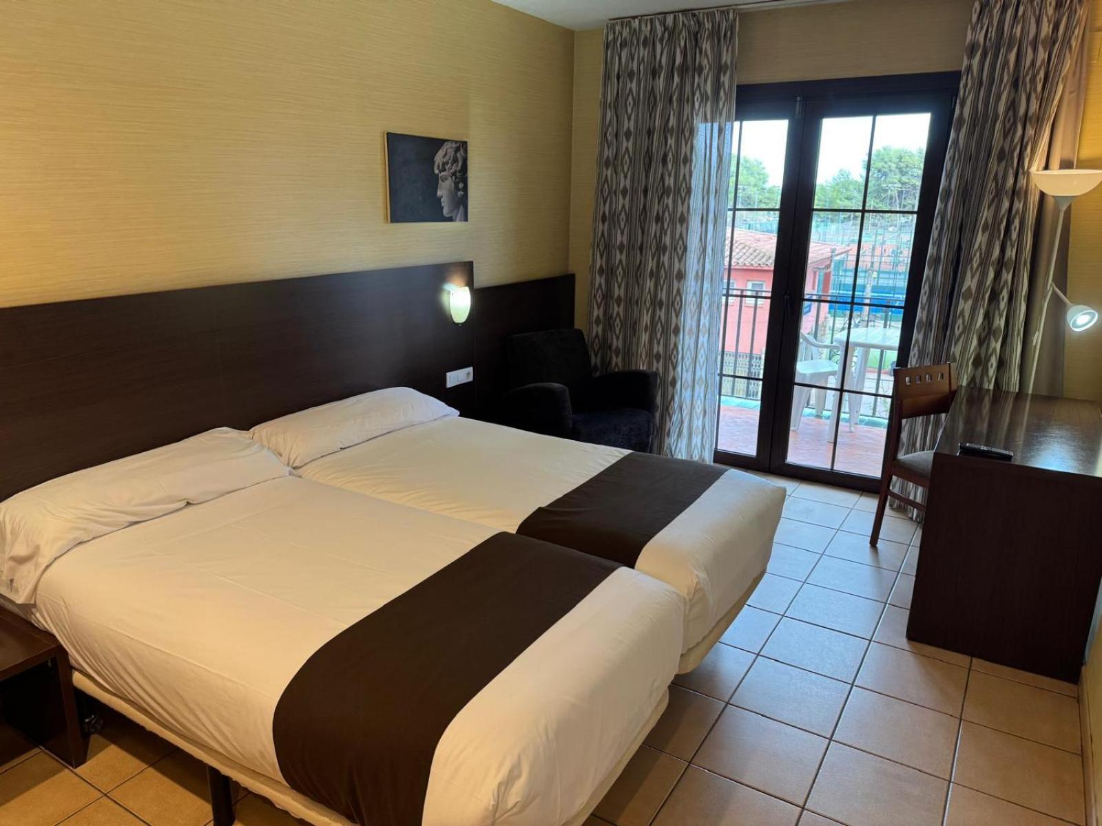 Canal Olimpic Hotel 3*