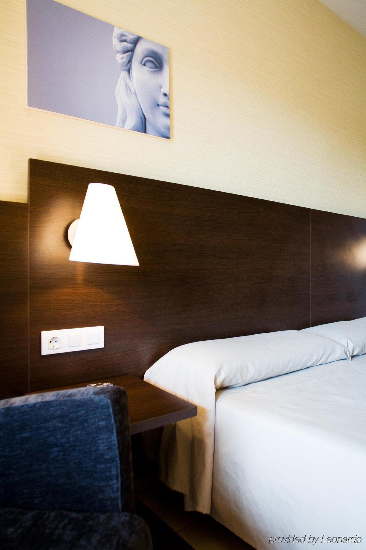 Hotel Canal Olimpic 3*